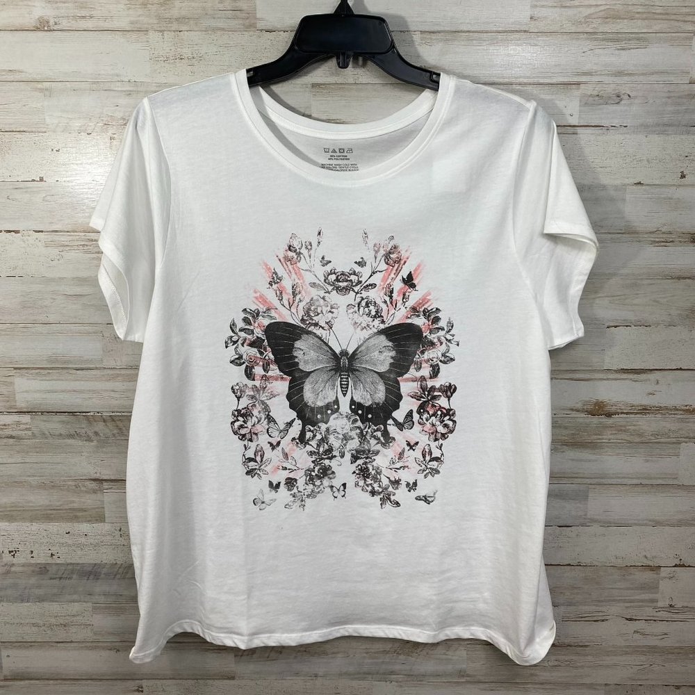 NWT Woman's Butterfly Top Size XXL